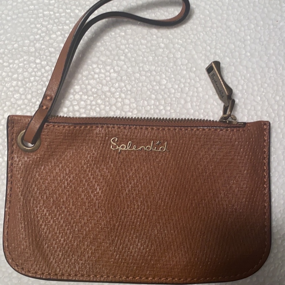 Splendid brown wristlet